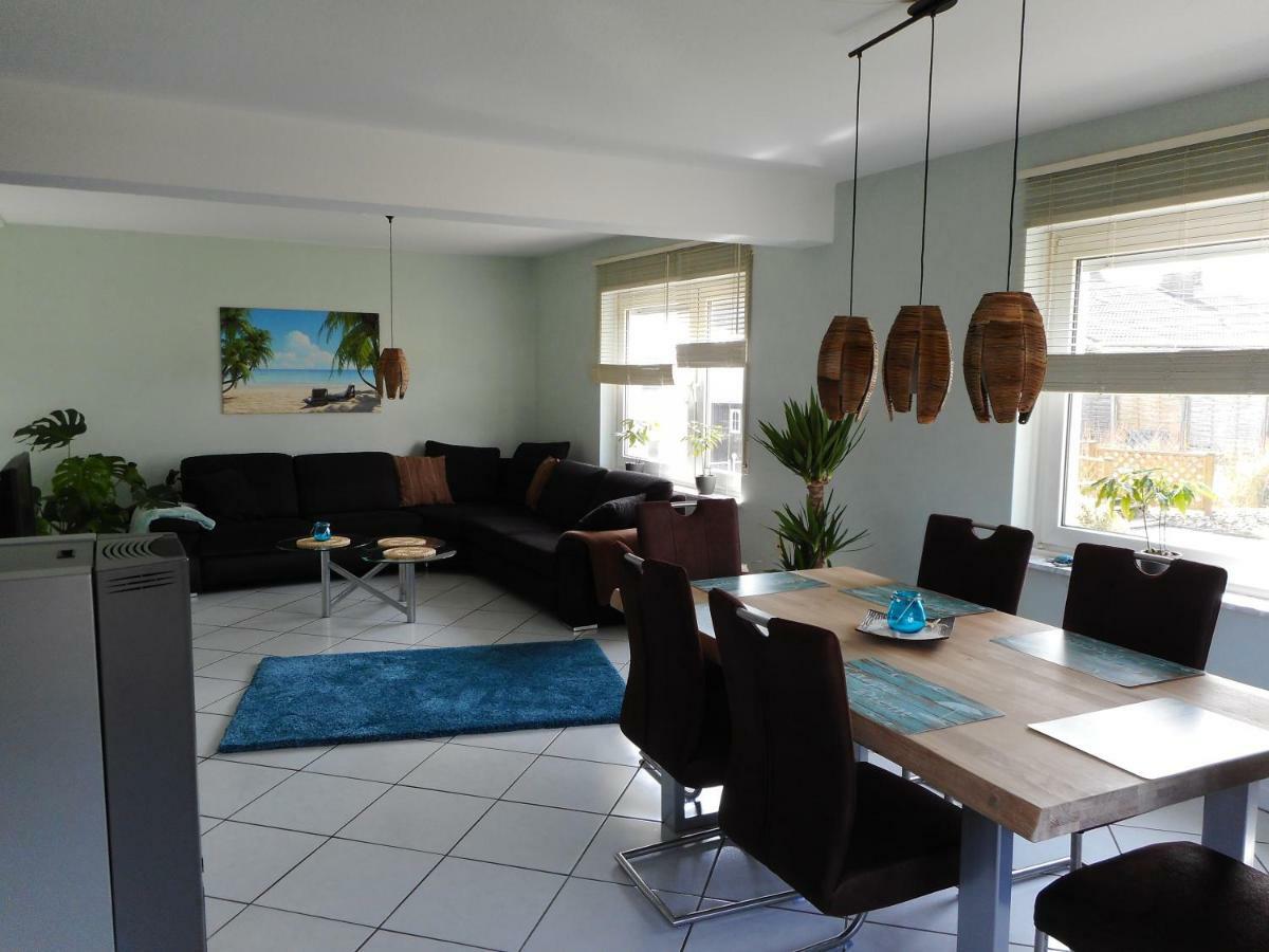 Modernes Ferienhaus Der Besonderen Art Mit Garten Lohne  Exteriör bild