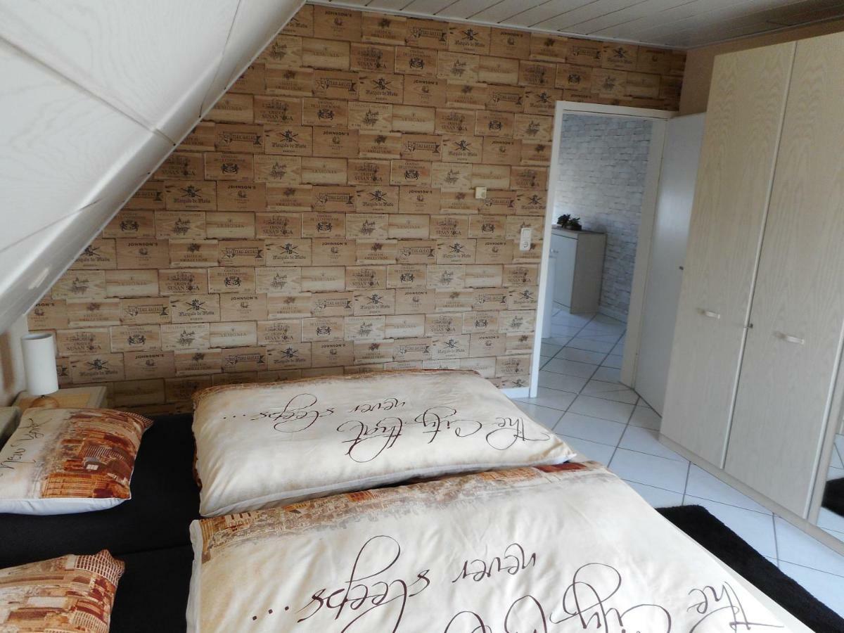 Modernes Ferienhaus Der Besonderen Art Mit Garten Lohne  Exteriör bild